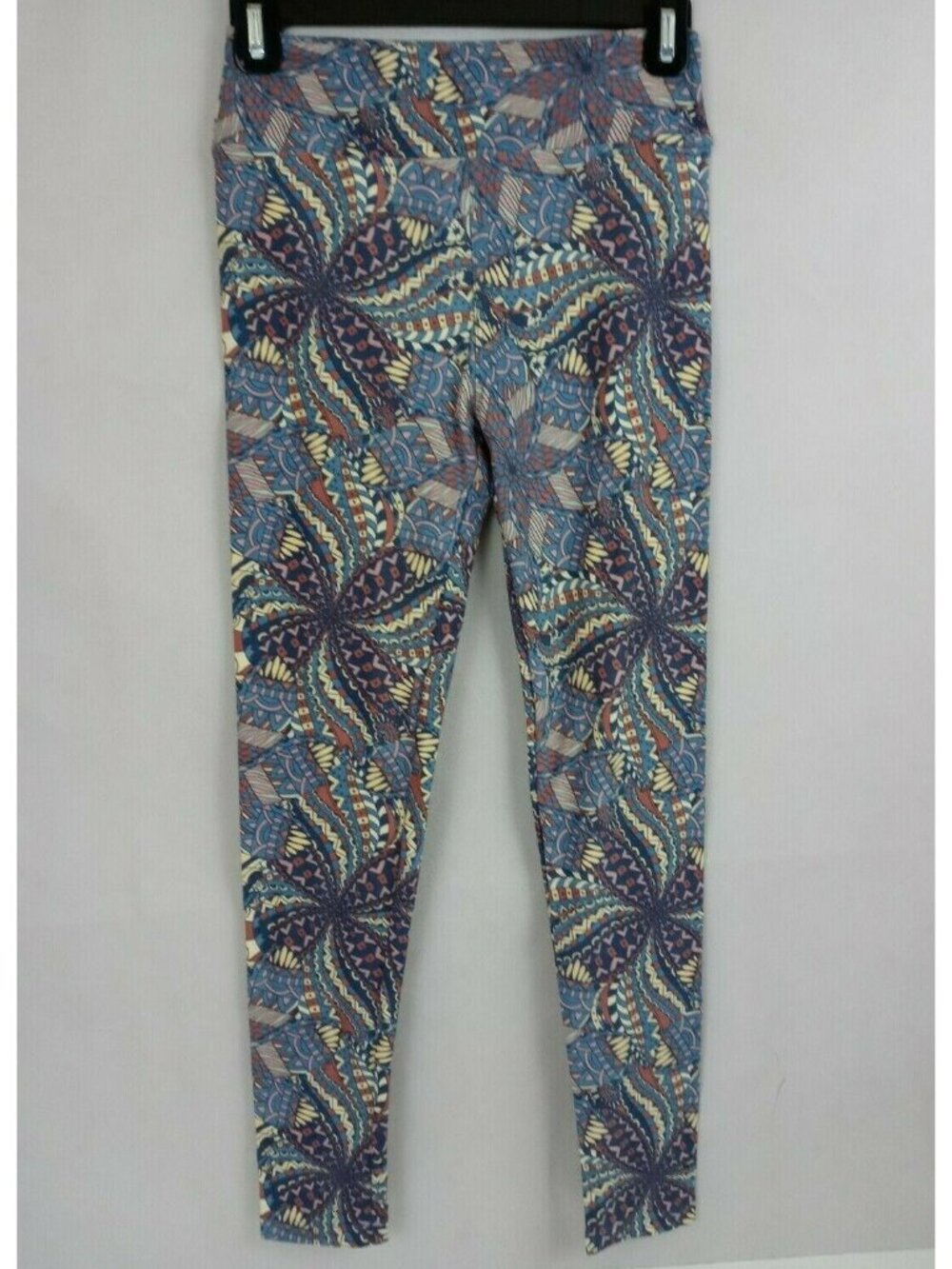 New LuLaRoe One Size Leggings Multi-Color Pastel With Floral Design